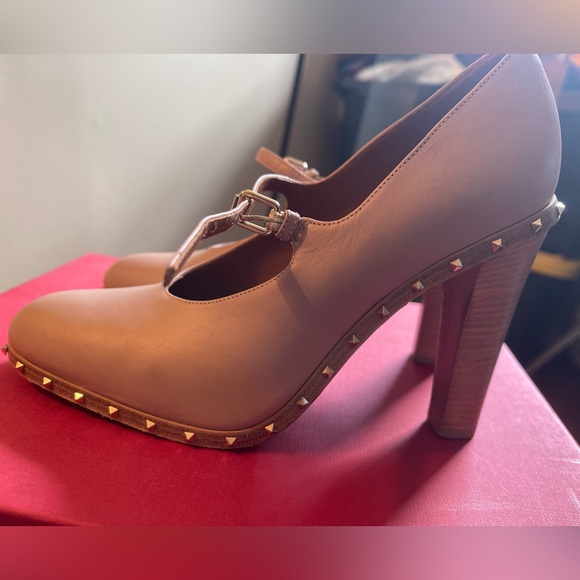 Valentino Garavani Mary Jane Size 36 EUC Blush Pink Color - Picture 6 of 15